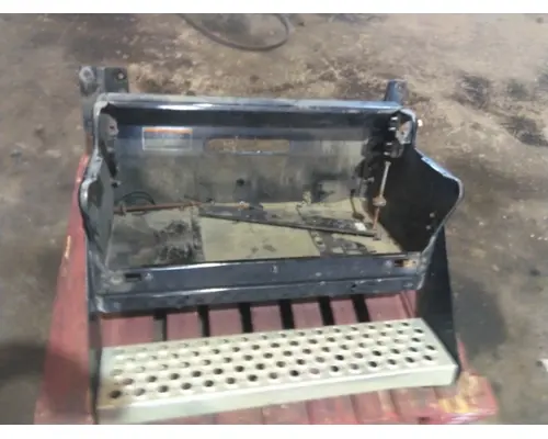 KENWORTH T680 BATTERY BOX