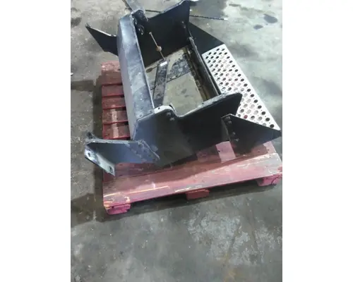 KENWORTH T680 BATTERY BOX