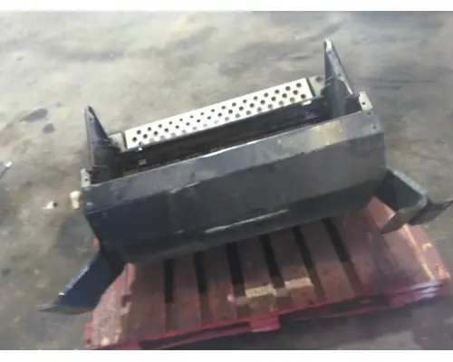 KENWORTH T680 BATTERY BOX