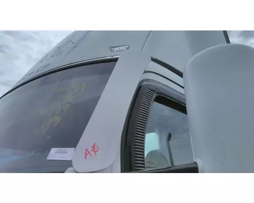 KENWORTH T680 BODY PARTS, MISC.