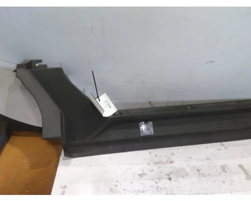 KENWORTH T680 BODY PARTS, MISC.