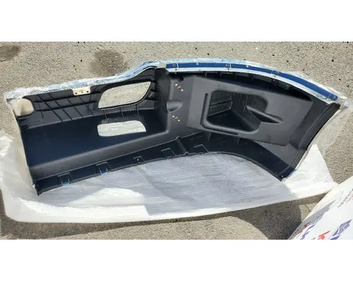KENWORTH T680 BUMPER END
