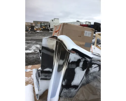 KENWORTH T680 BUMPER END