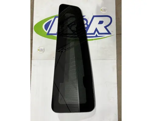 KENWORTH T680 Back Glass