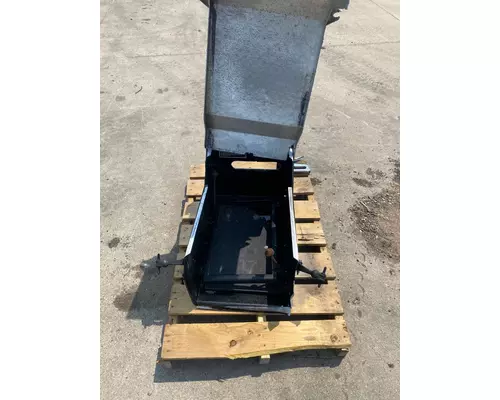 KENWORTH T680 Battery Box