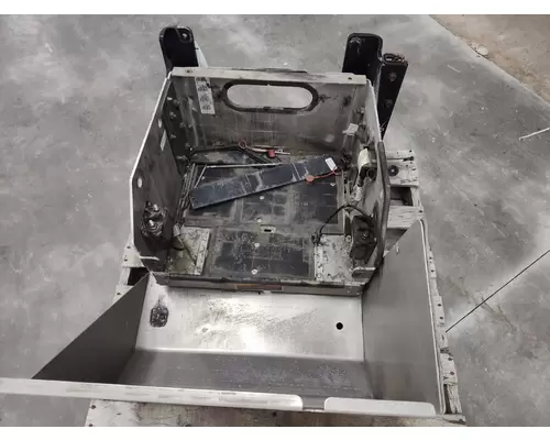KENWORTH T680 Battery Box