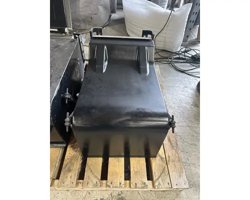 KENWORTH T680 Battery Box