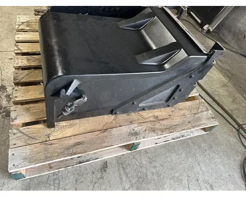 KENWORTH T680 Battery Box
