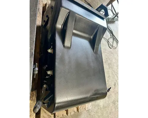 KENWORTH T680 Battery Box