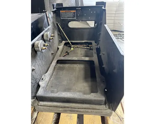 KENWORTH T680 Battery Box