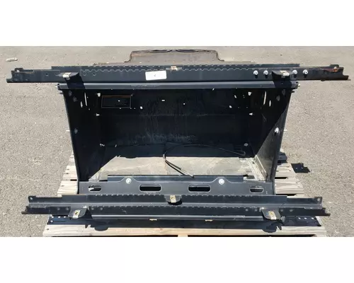 KENWORTH T680 Battery Box