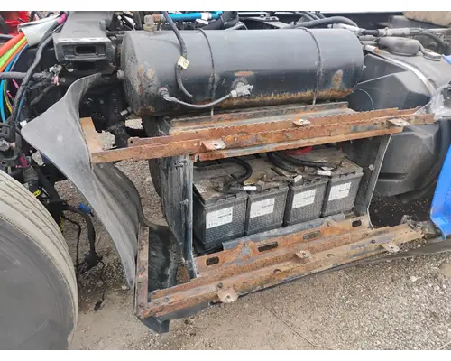 KENWORTH T680 Battery Box