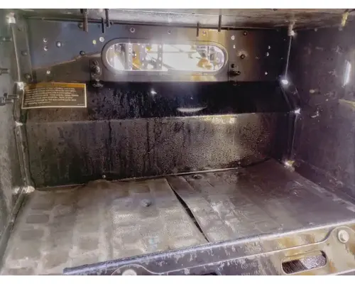 KENWORTH T680 Battery Boxes