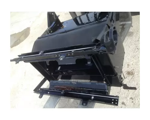 KENWORTH T680 Battery Tray