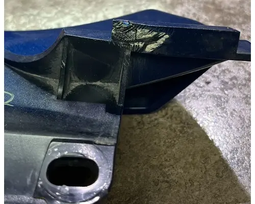 KENWORTH T680 Body Parts, Misc.