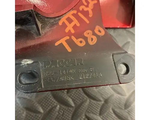 KENWORTH T680 Body Parts, Misc.