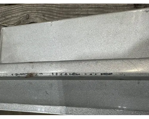 KENWORTH T680 Body Parts, Misc.