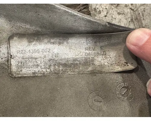 KENWORTH T680 Body Parts, Misc.