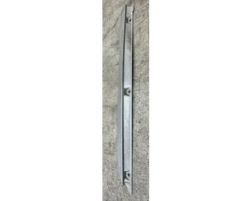 KENWORTH T680 Body Parts, Misc.