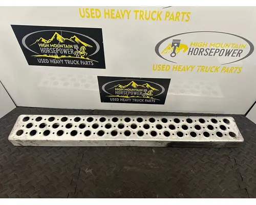 KENWORTH T680 Body Parts, Misc.