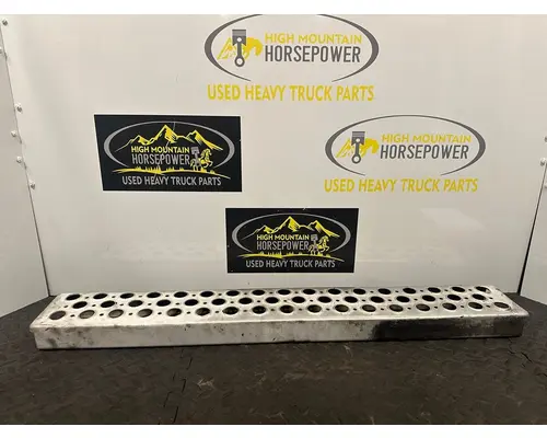 KENWORTH T680 Body Parts, Misc.