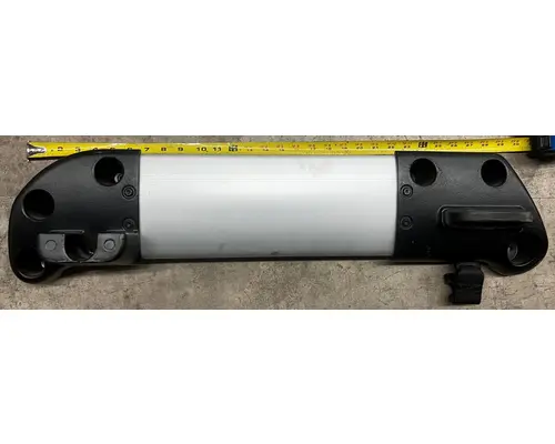 KENWORTH T680 Body Parts, Misc.