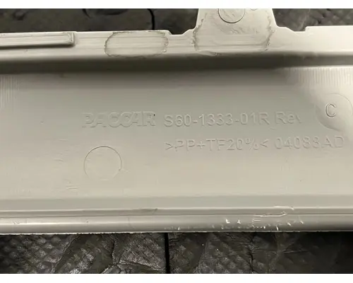 KENWORTH T680 Body Parts, Misc.