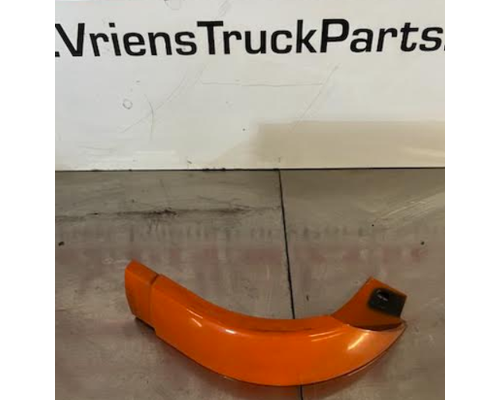 KENWORTH T680 Body Parts, Misc.