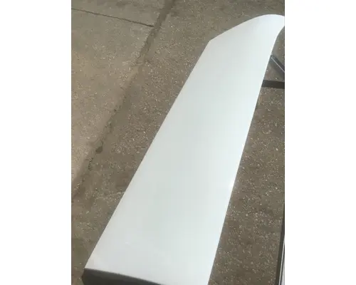 KENWORTH T680 Body Parts, Misc.