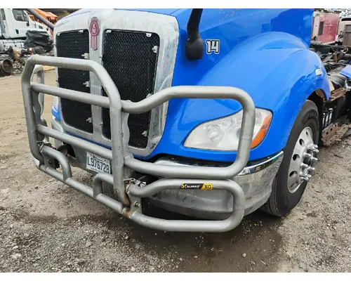 KENWORTH T680 Body Parts, Misc.