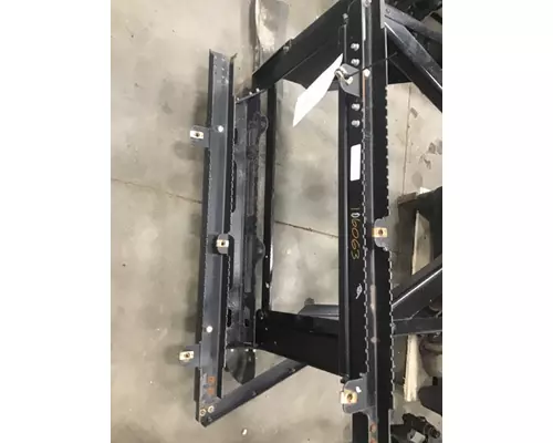 KENWORTH T680 Bracket, Side Skirt