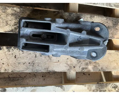 KENWORTH T680 Brackets, Misc