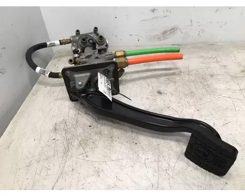 KENWORTH T680 Brake  Clutch Pedal Box