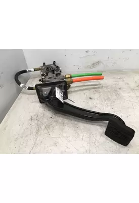 KENWORTH T680 Brake / Clutch Pedal Box