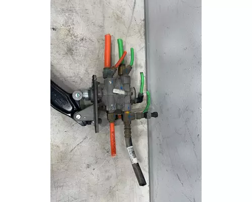 KENWORTH T680 Brake  Clutch Pedal Box