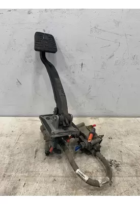 KENWORTH T680 Brake / Clutch Pedal Box