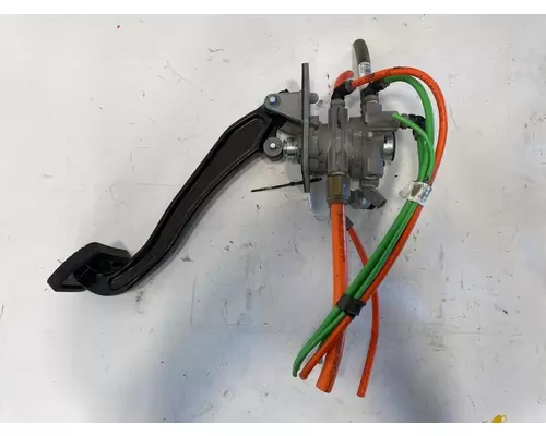 KENWORTH T680 Brake  Clutch Pedal Box