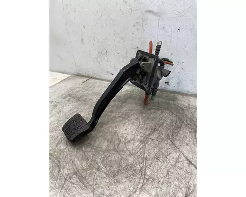 KENWORTH T680 Brake  Clutch Pedal Box