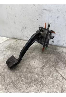 KENWORTH T680 Brake / Clutch Pedal Box