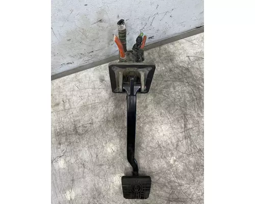 KENWORTH T680 Brake  Clutch Pedal Box