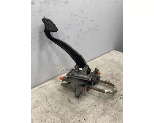 KENWORTH T680 Brake Pedal