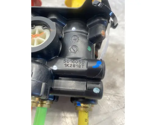 KENWORTH T680 Brake Proportioning Valve