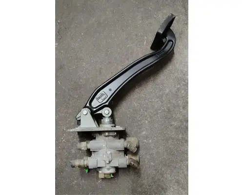 KENWORTH T680 BrakeClutch Pedal Box