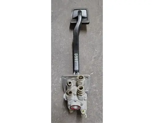 KENWORTH T680 BrakeClutch Pedal Box