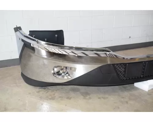 KENWORTH T680 Bumper Assembly, Front