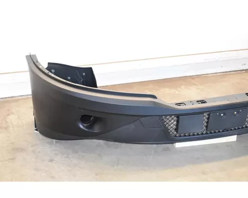 KENWORTH T680 Bumper Assembly, Front