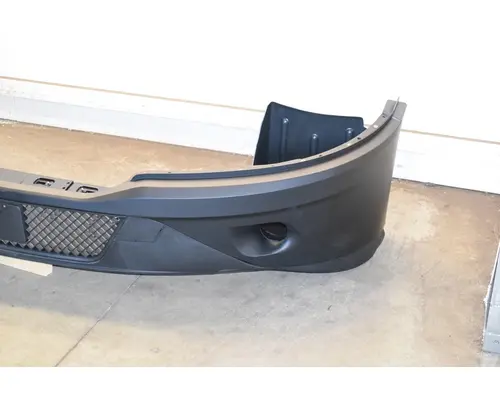 KENWORTH T680 Bumper Assembly, Front