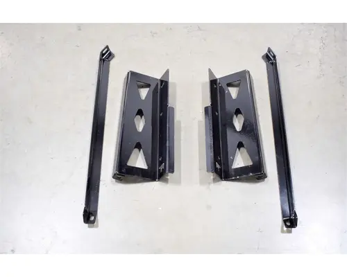 KENWORTH T680 Bumper Assembly, Front