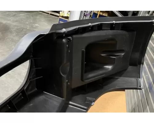 KENWORTH T680 Bumper Assembly, Front