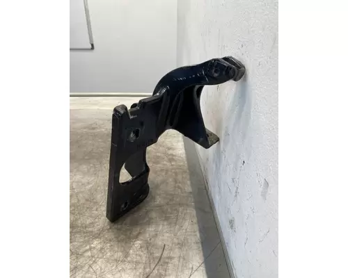 KENWORTH T680 Bumper Bracket, Front
